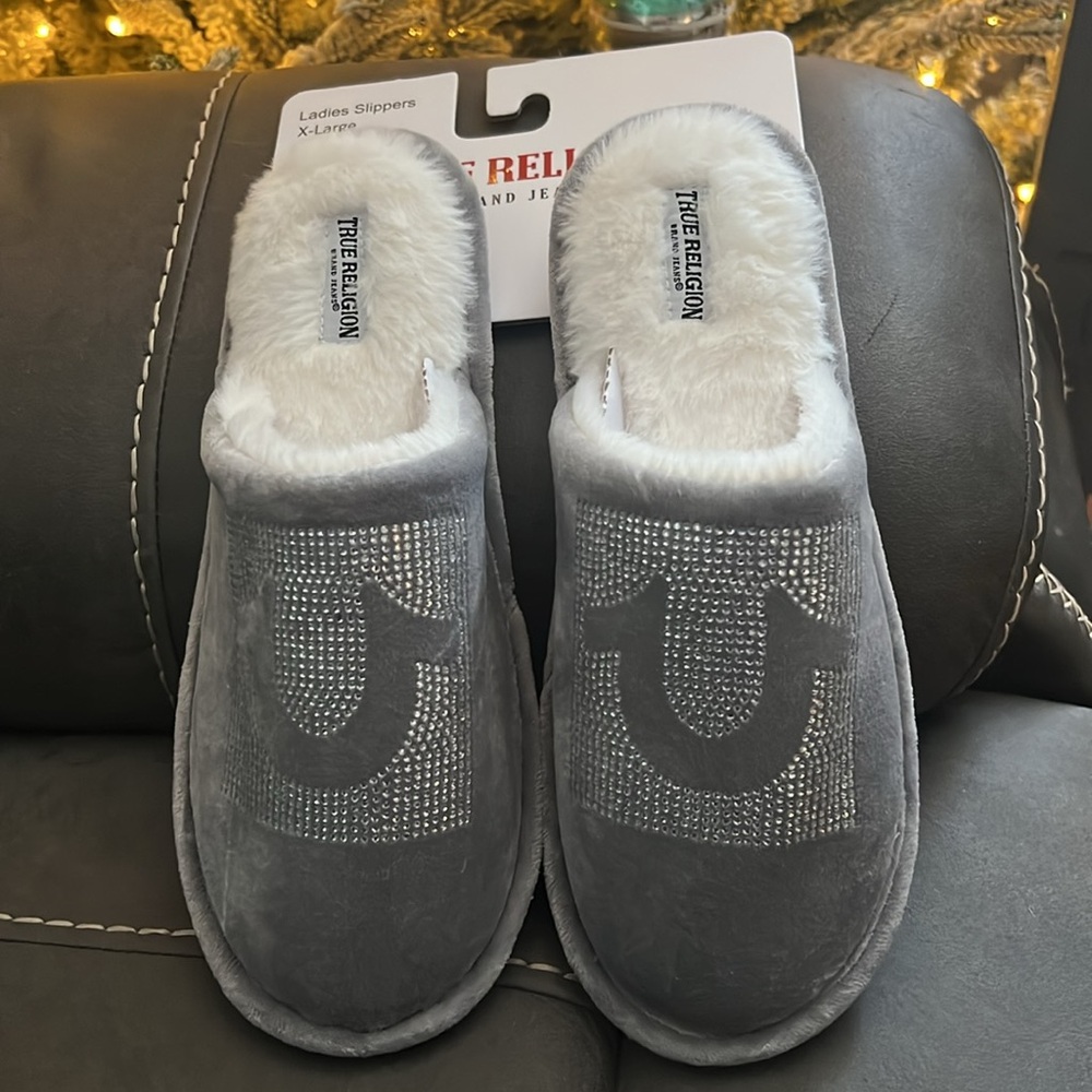 True Religion Women’s Fleece Lined Slippers